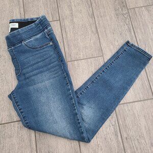 Old Navy Women's Rockstar Jeggings Size 8 Short